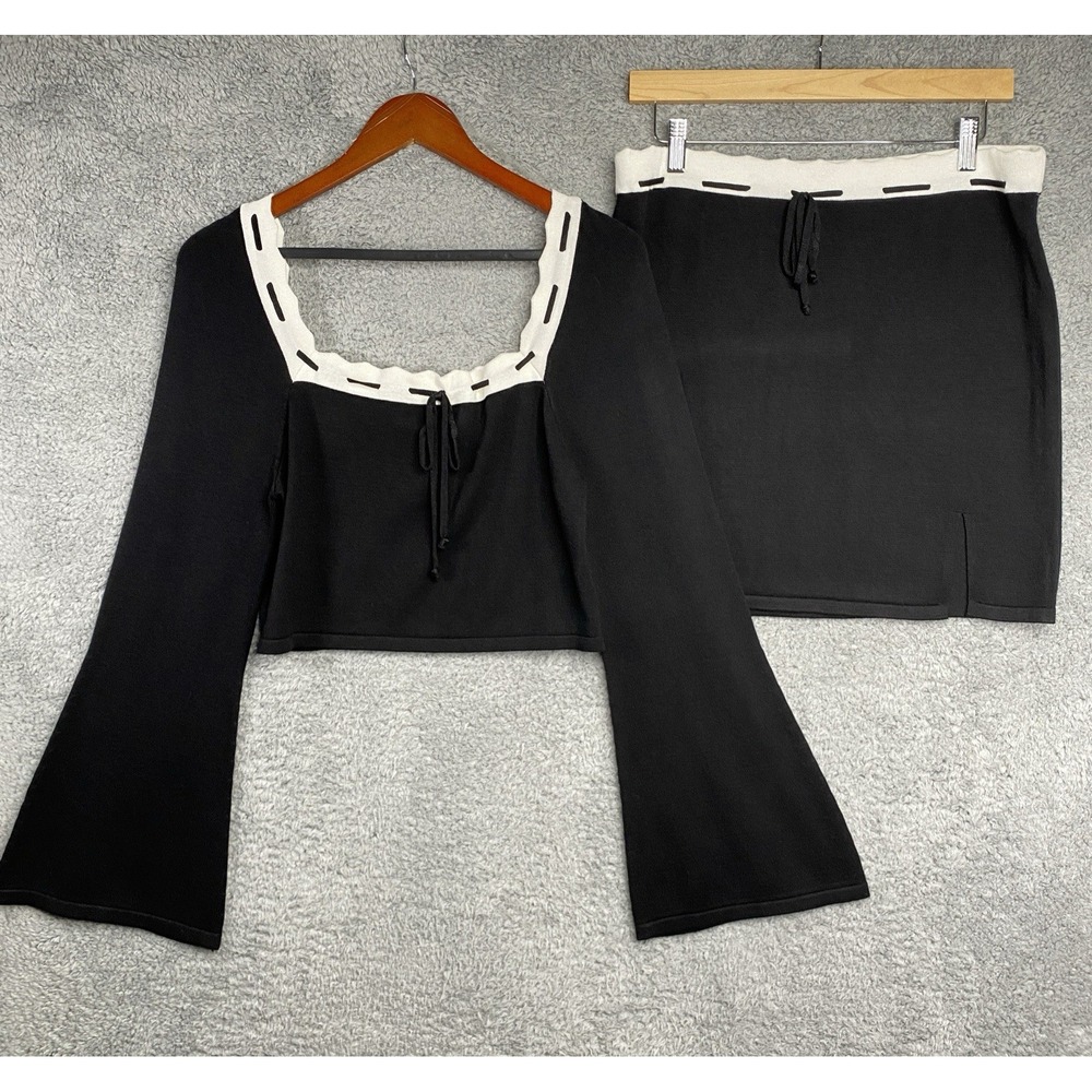 Dee Elly Womens Black White Knitted Two Piece Mini Skirt Set Size XL Crop Top Jr